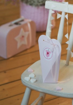 V/640 Geschenkschachtel rosa