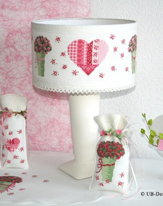 Patchworkherz im Lampenlicht