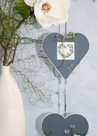 Herzen aus Passepartout-Karton Fb. baltic-blue
