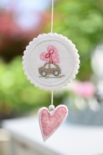 Stickpaket Auto mit Herz, rosa