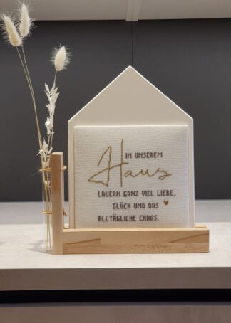 Holzständer "In unserem Haus"